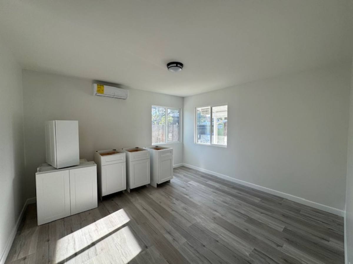 House for rent at 5428 Sale Ave, Woodland Hills, CA 91367