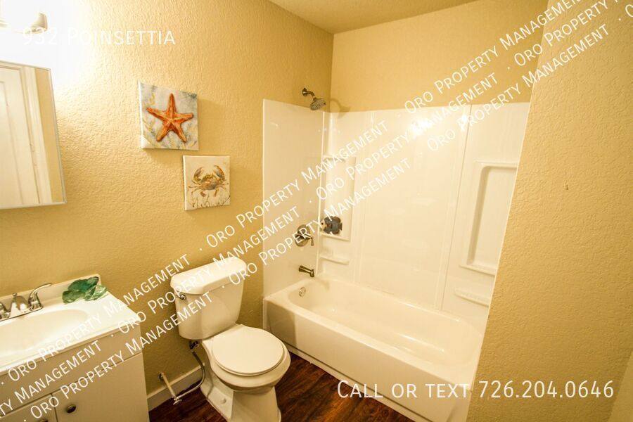 Apartment for rent at 932 Poinsettia, San Antonio, TX 78202