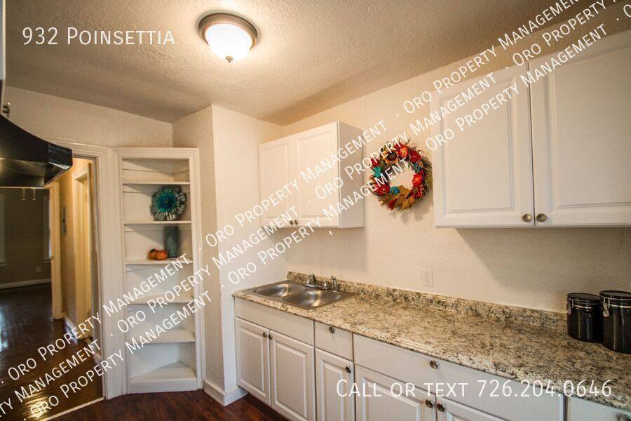 Apartment for rent at 932 Poinsettia, San Antonio, TX 78202