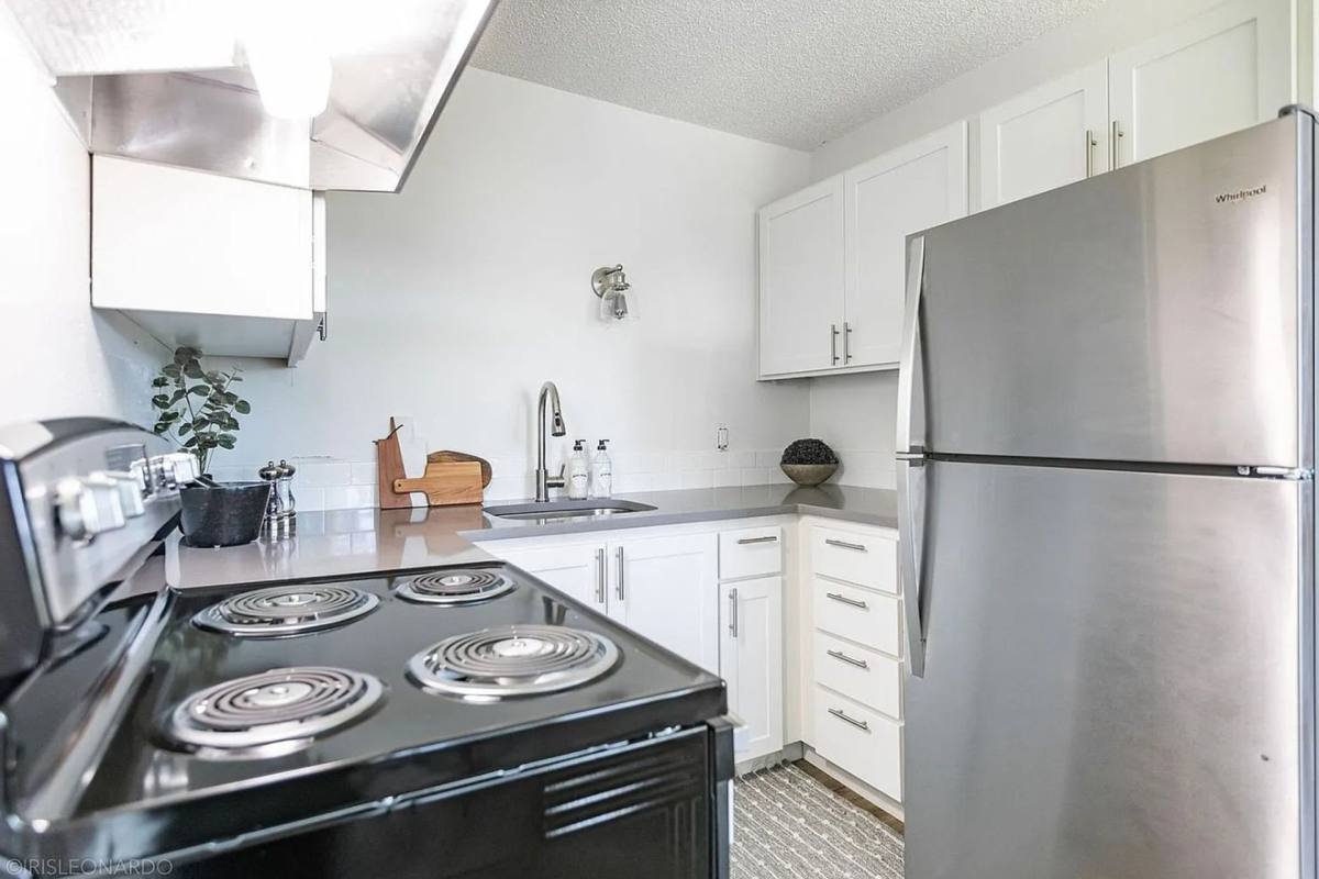 Apartment for rent at 911 15th St, Oregon City, OR 97045