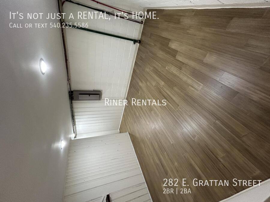 Townhouse for rent at 282 E Grattan St, Harrisonburg, VA 22801