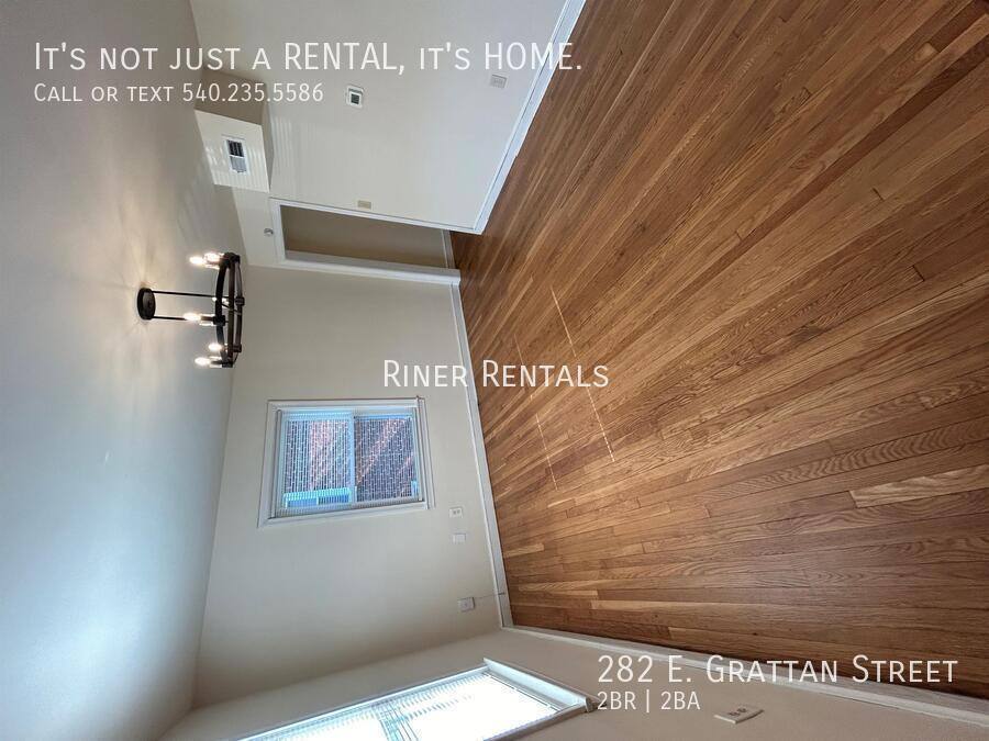 Townhouse for rent at 282 E Grattan St, Harrisonburg, VA 22801
