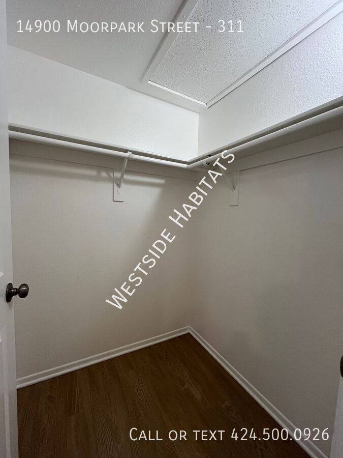 Apartment for rent at 14900 Moorpark St #311, Sherman Oaks, CA 91403