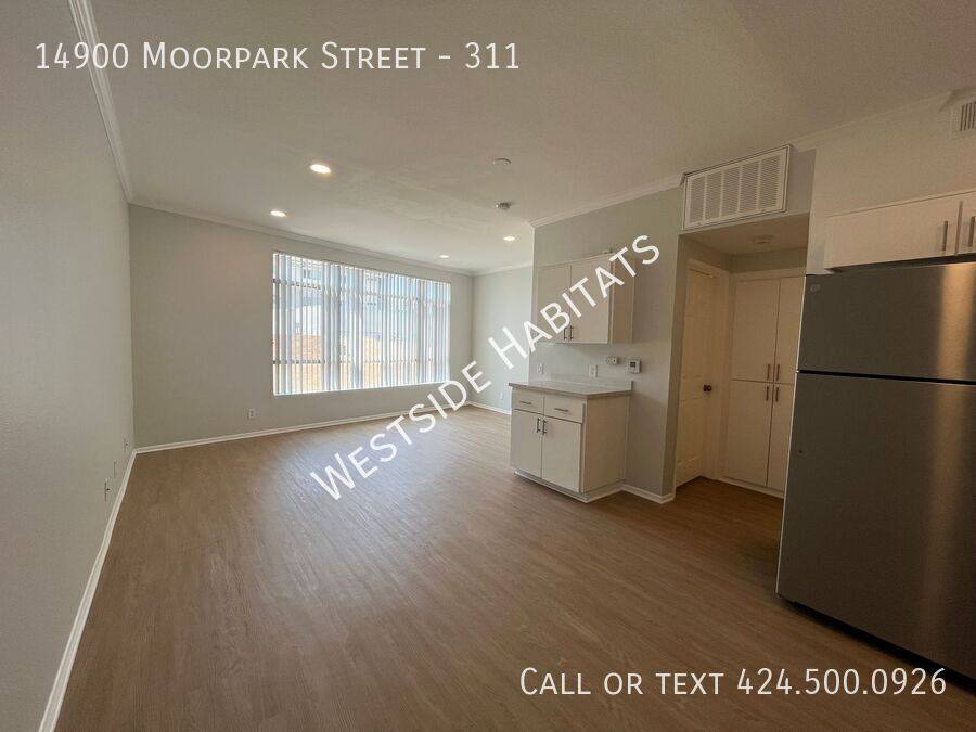Apartment for rent at 14900 Moorpark St #311, Sherman Oaks, CA 91403