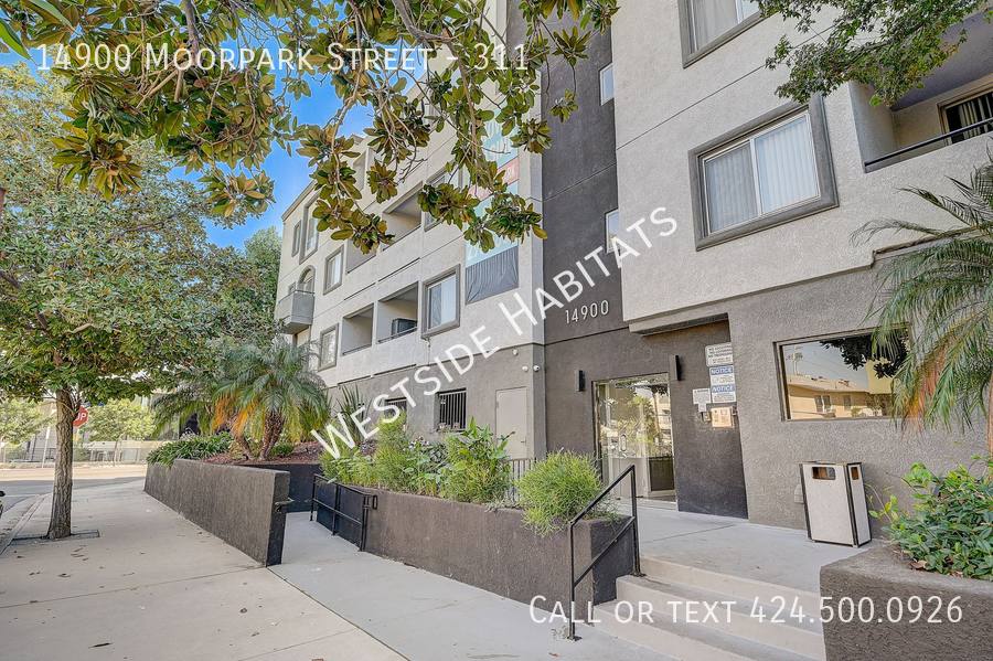Apartment for rent at 14900 Moorpark St #311, Sherman Oaks, CA 91403