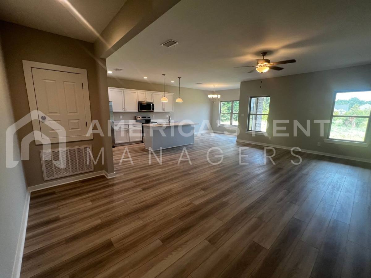 House for rent at 822 Temple St, Foley, AL 36535