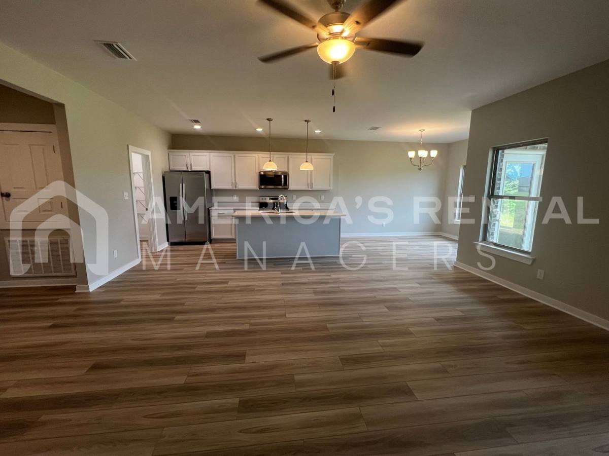 House for rent at 822 Temple St, Foley, AL 36535