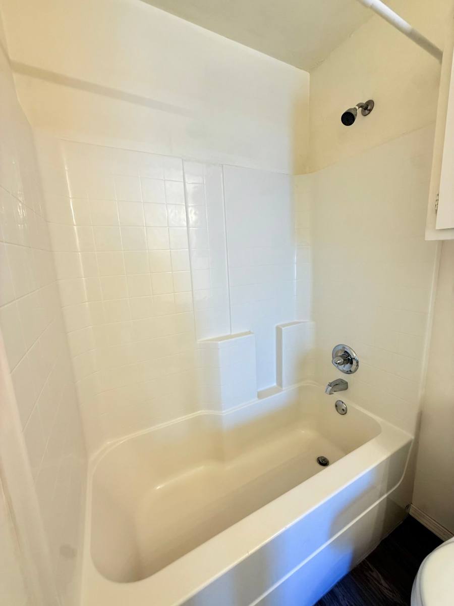 Apartment for rent at 501 W Country Club Rd, Chickasha, OK 73018