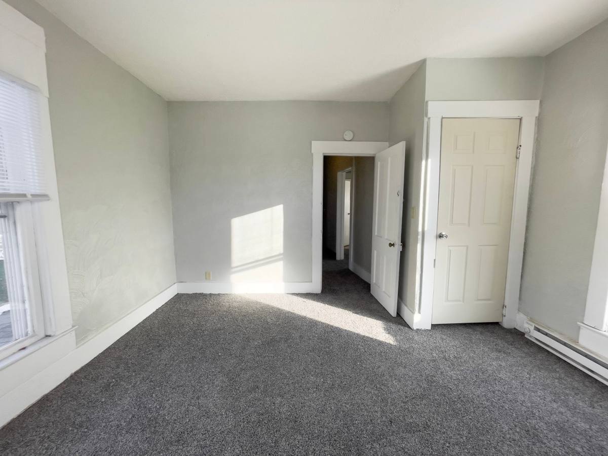 House for rent at 1014 E Adams St, Muncie, IN 47305