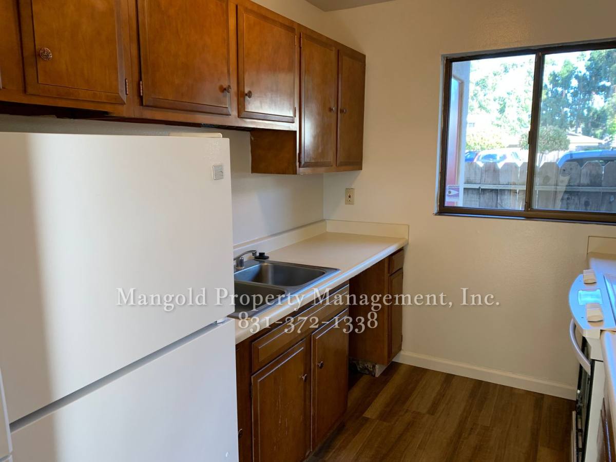 Townhouse for rent at 956 Trinity Ave, Seaside, CA 93955
