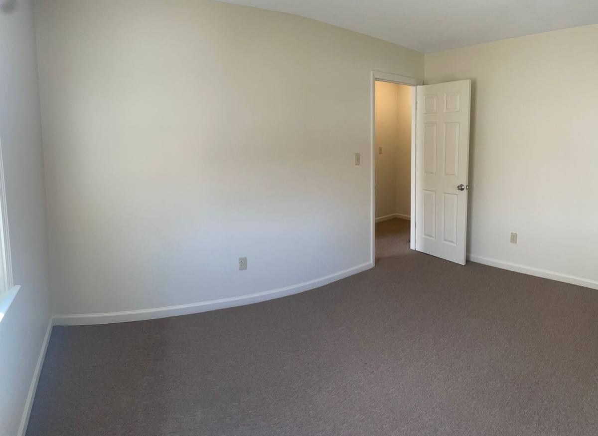 Apartment for rent at 106 Willoughby Place, Danville, VA 24541
