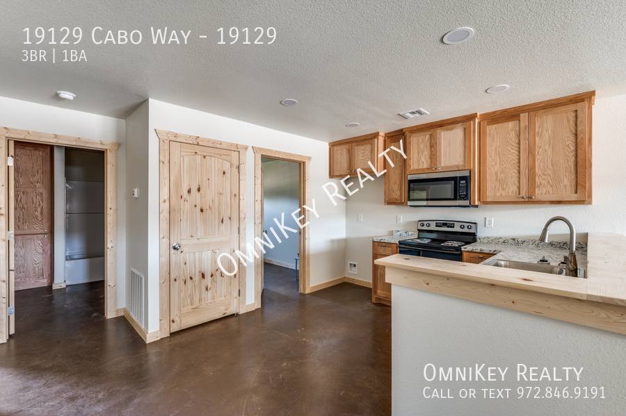 Apartment for rent at 19129 Cabo Way, Thackerville, OK 73459