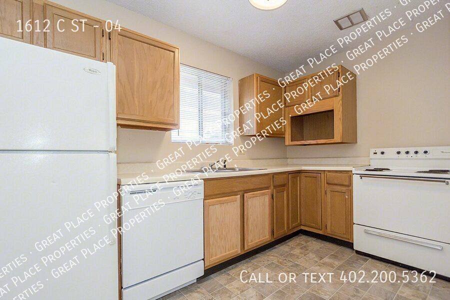 Apartment for rent at 1612 C St #4, Lincoln, NE 68502