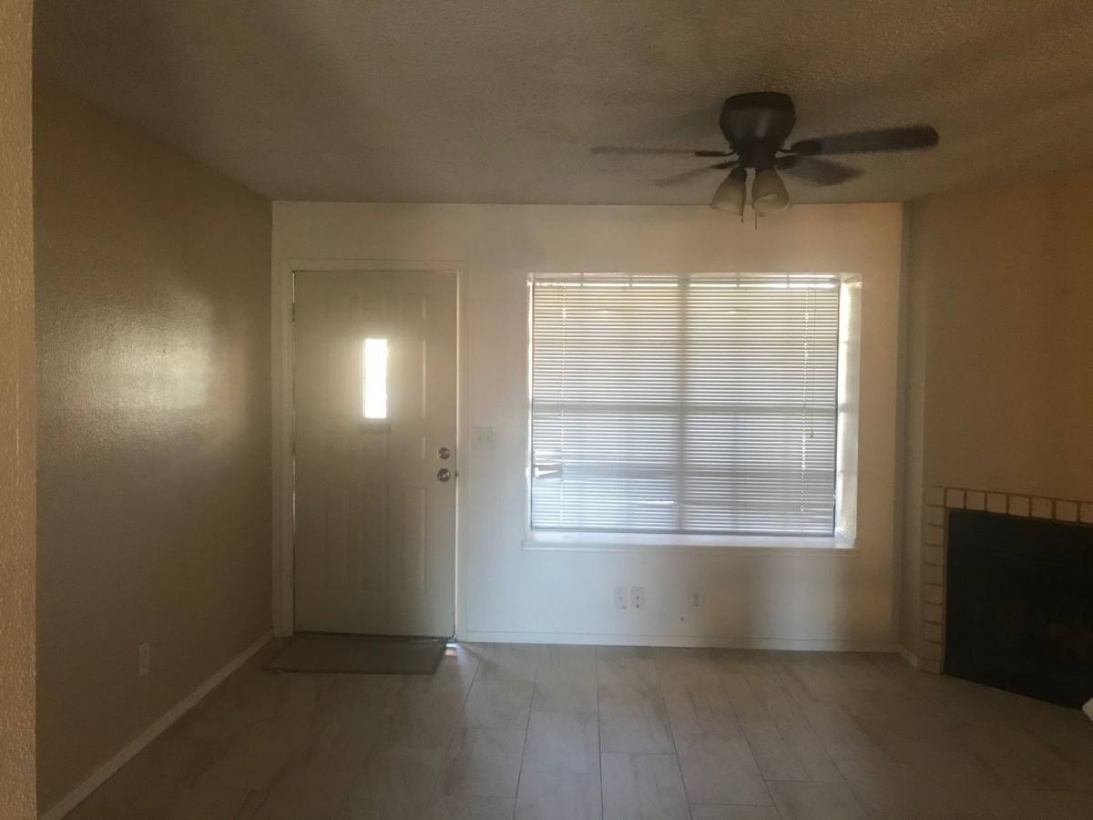 Townhouse for rent at 5704 E Aire Libre, Scottsdale, AZ 85254