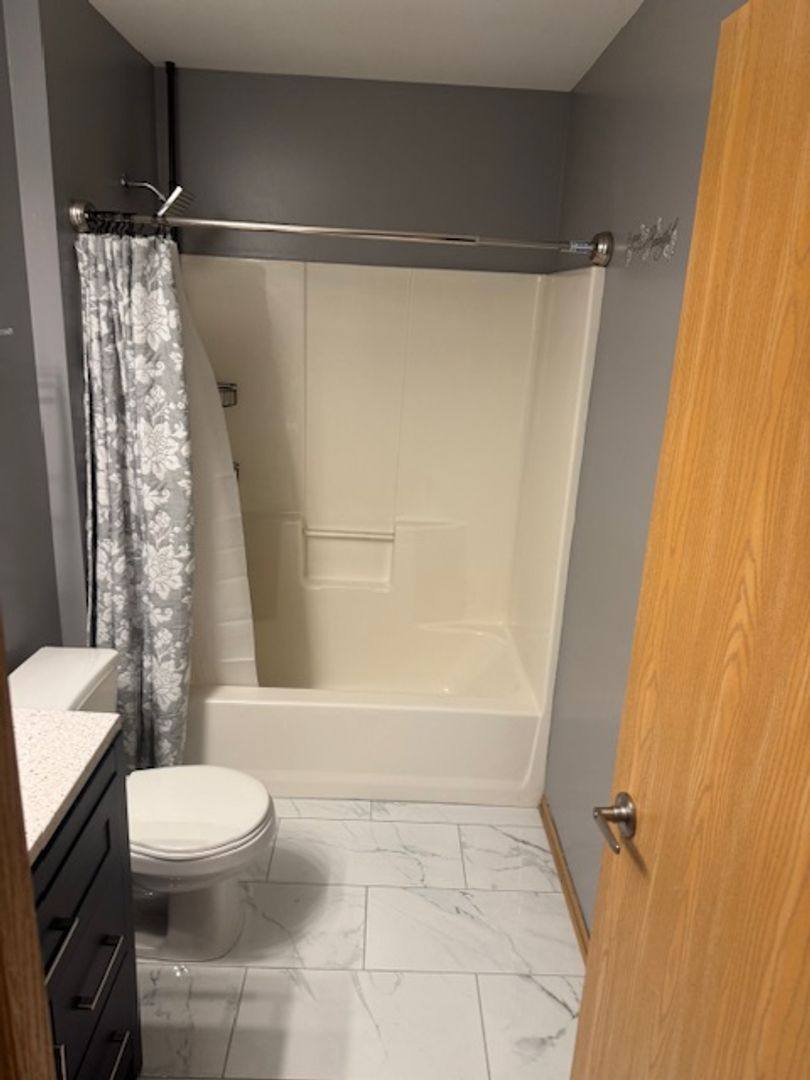Townhouse for rent at 2520 Cedar Glen Dr N, Chicago Heights, IL 60411