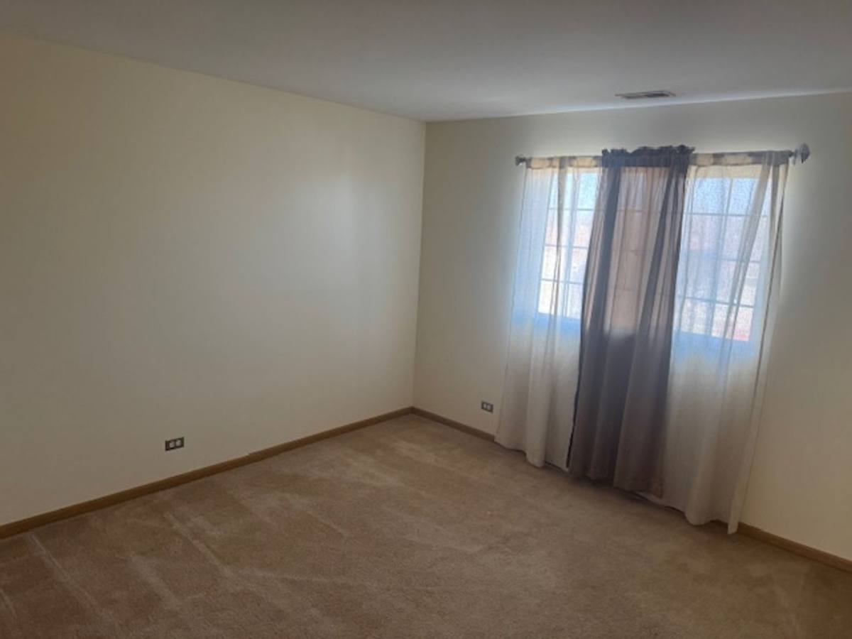 Townhouse for rent at 2520 Cedar Glen Dr N, Chicago Heights, IL 60411