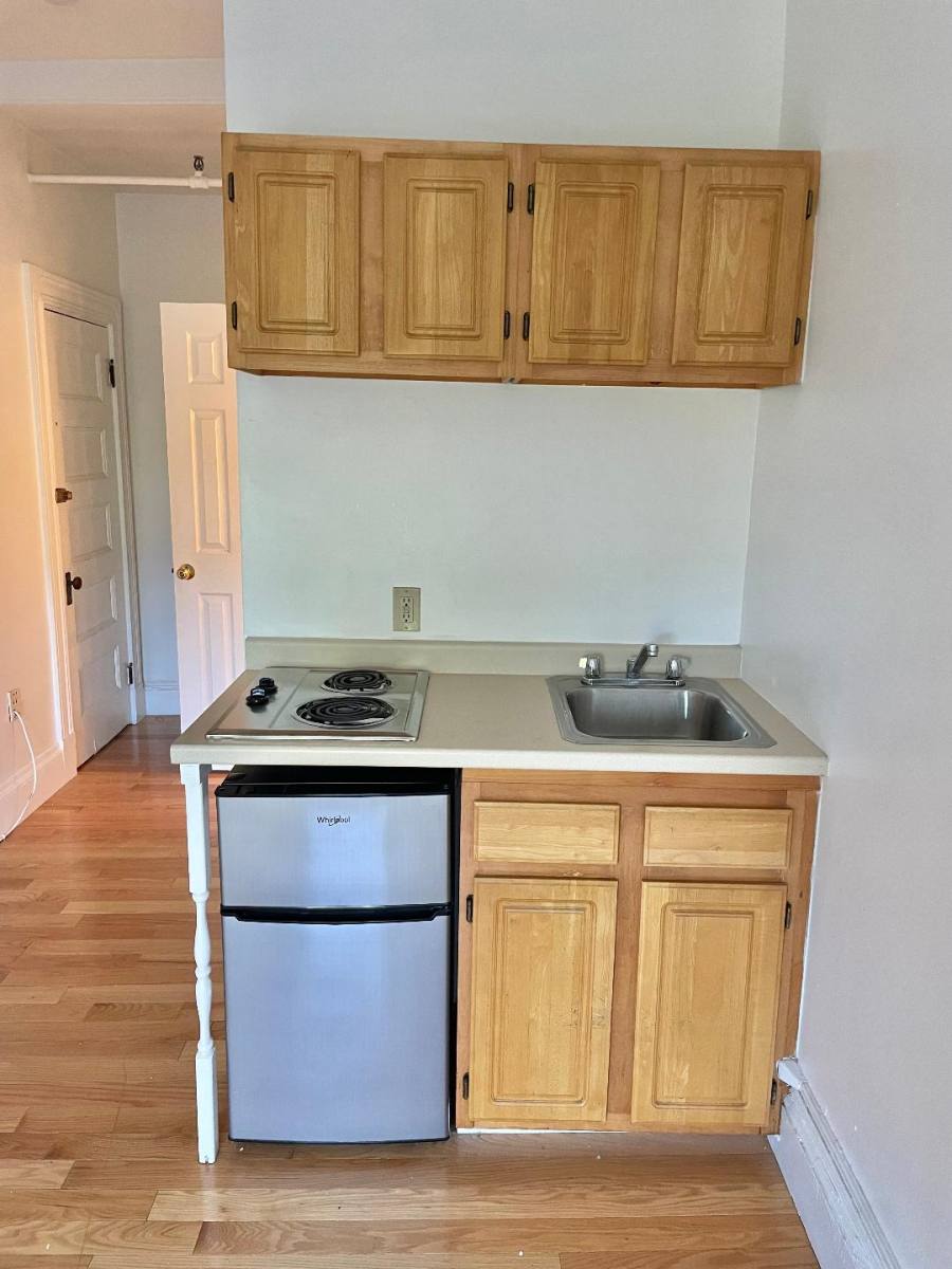 Apartment for rent at 1077 Beacon St #9, Brookline, MA 02446
