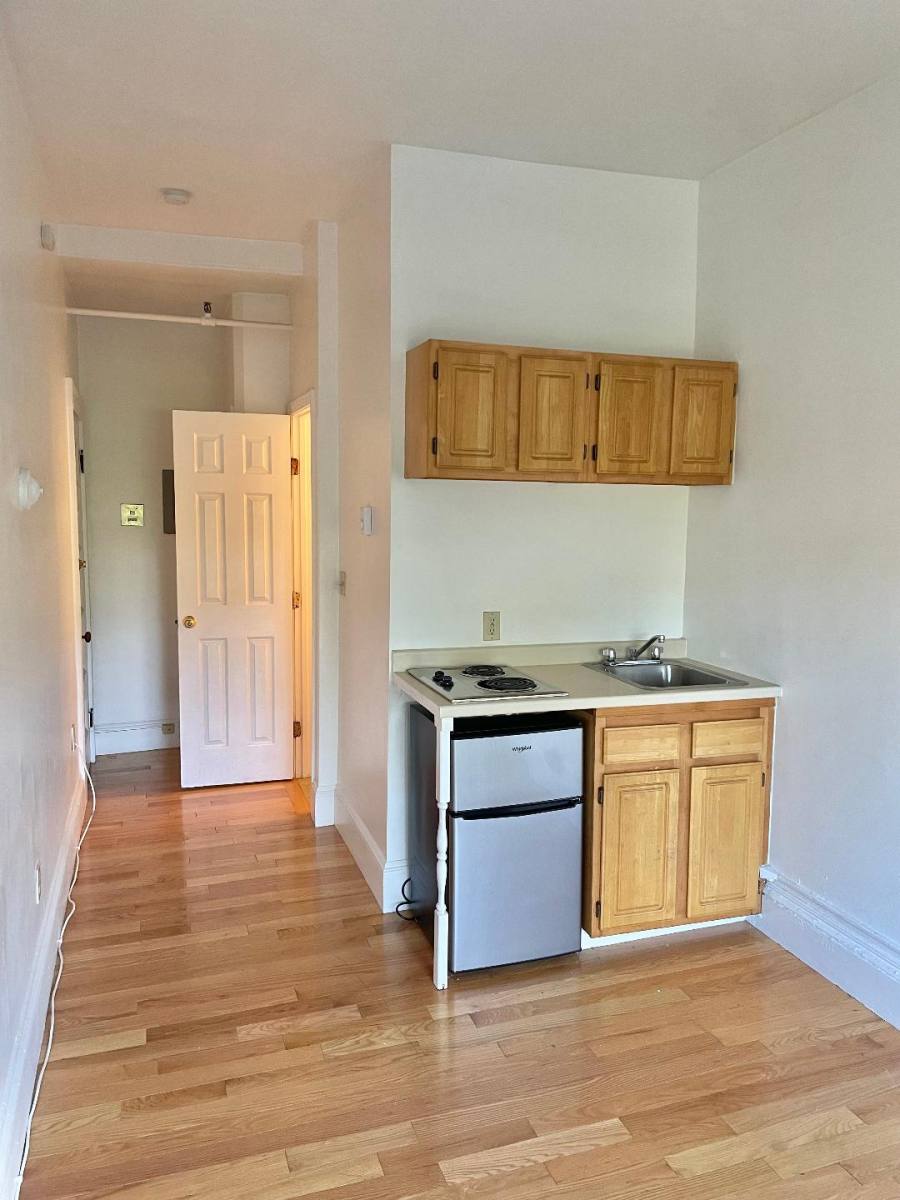Apartment for rent at 1077 Beacon St #9, Brookline, MA 02446