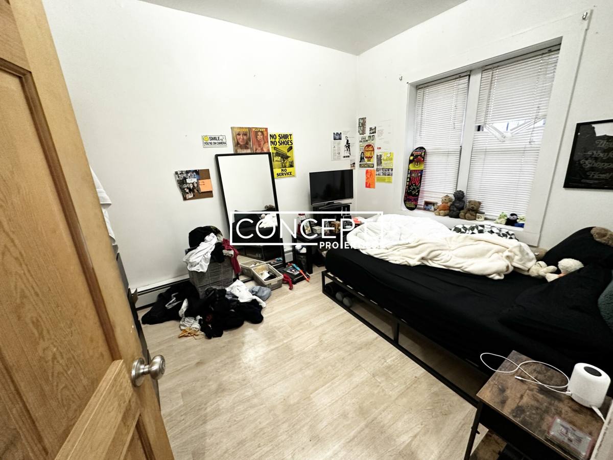 House for rent at 750 Huntington Ave #2, Boston, MA 02115