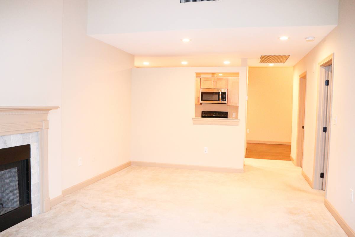 Apartment for rent at 550 Washington St #210, Braintree, MA 02184