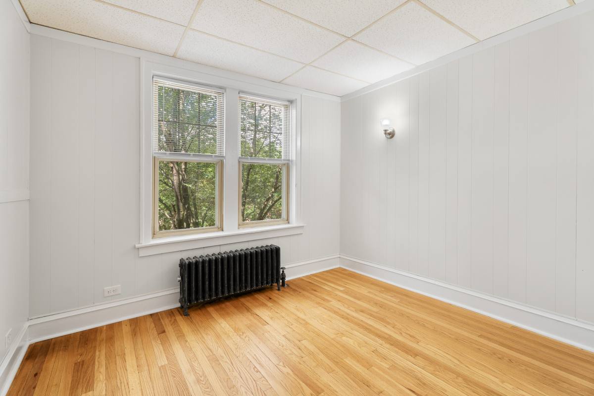 Apartment for rent at 1440 W Howard #18, Chicago, IL 60626