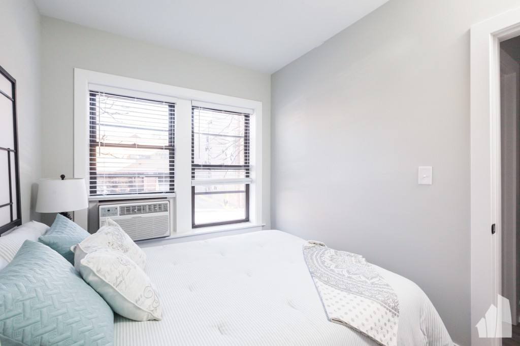 Apartment for rent at 701 W Brompton #5, Chicago, IL 60657