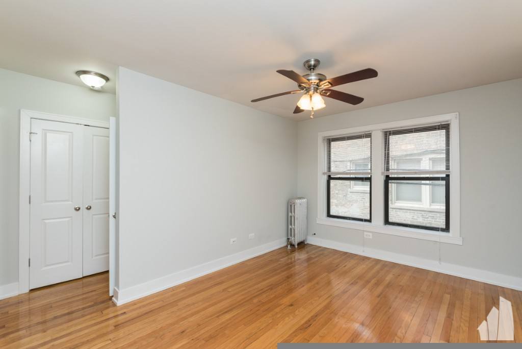 Apartment for rent at 514 W Cornelia Ave #205, Chicago, IL 60657