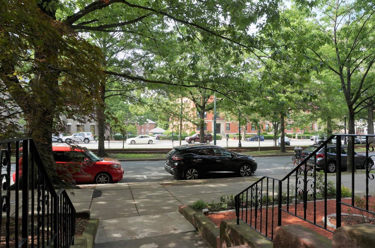 Apartment for rent at 1071 Beacon St #2, Brookline, MA 02446