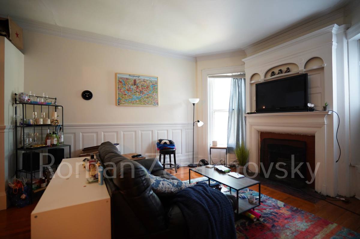 Apartment for rent at 1071 Beacon St #2, Brookline, MA 02446