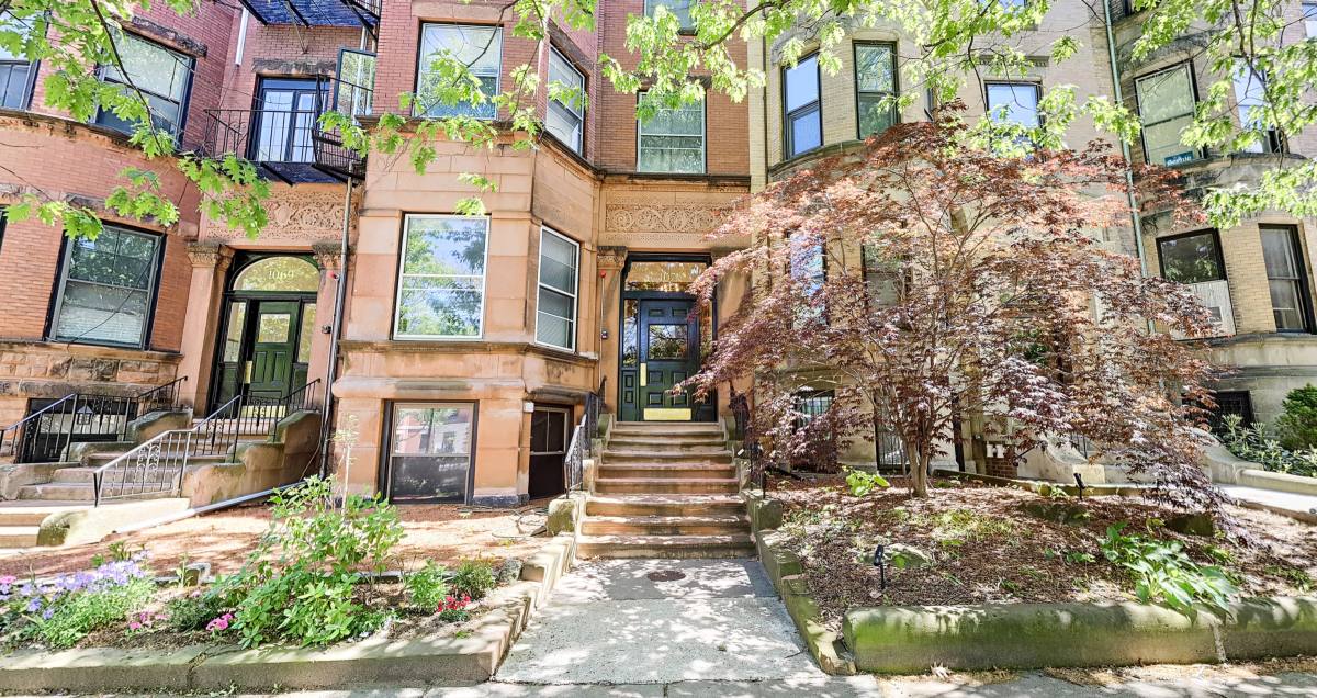 Apartment for rent at 1071 Beacon St #2, Brookline, MA 02446