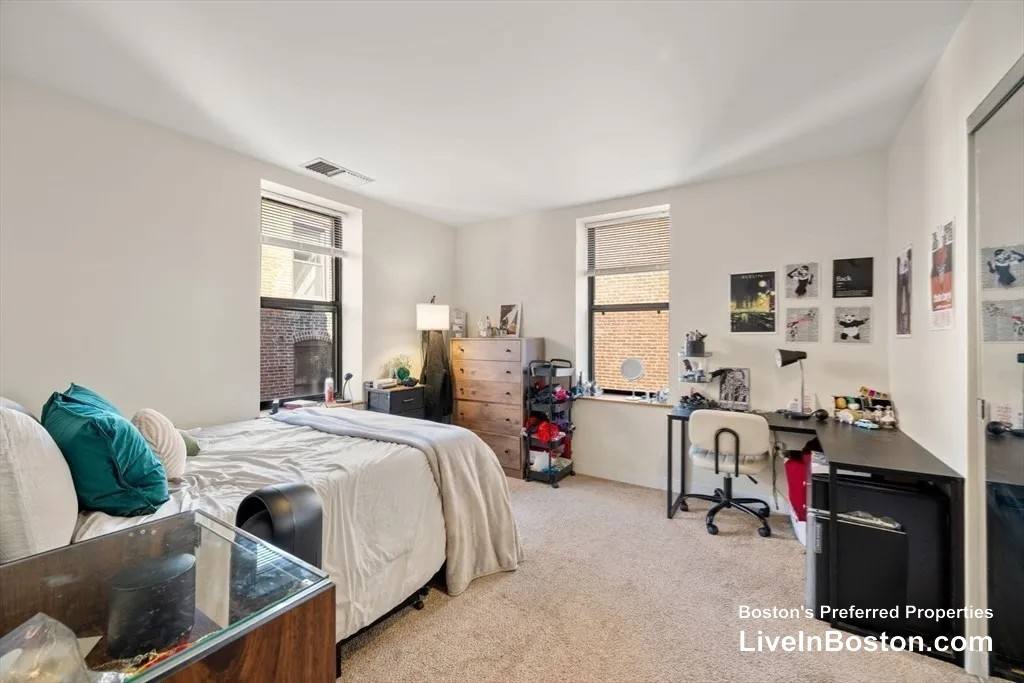 Condo for rent at 95 Gainsborough St #307, Boston, MA 02115