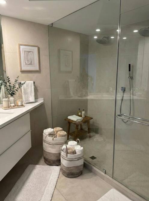 Apartment for rent at 10 Venetian Way #404, Miami Beach, FL 33139