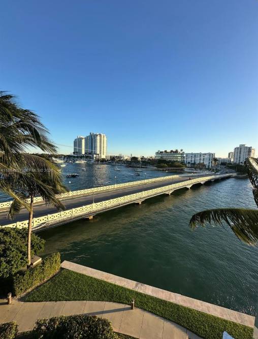 Apartment for rent at 10 Venetian Way #404, Miami Beach, FL 33139