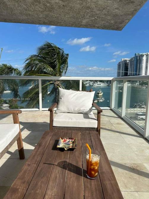 Apartment for rent at 10 Venetian Way #404, Miami Beach, FL 33139