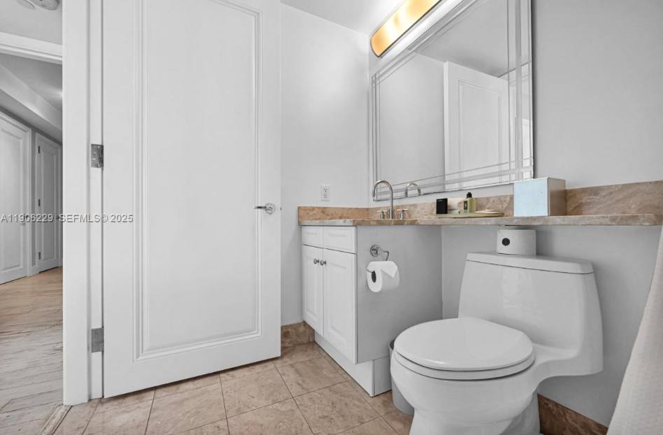 Apartment for rent at 1435 Brickell Ave #3401, Miami, FL 33131