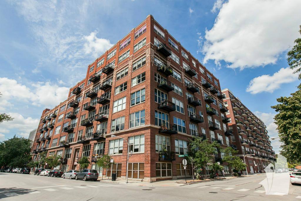 Apartment for rent at 1500 W Monroe St #315, Chicago, IL 60607