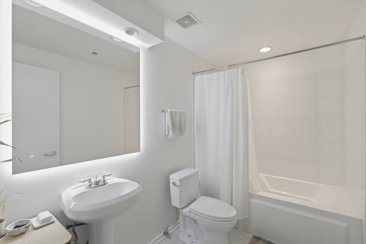 Apartment for rent at 900 N Kingsbury St #1166, Chicago, IL 60610