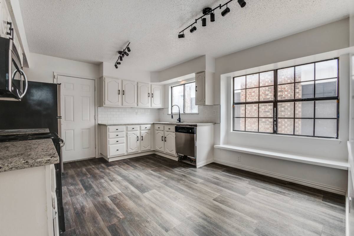 House for rent at 434 Wellington Dr, Mesquite, TX 75149