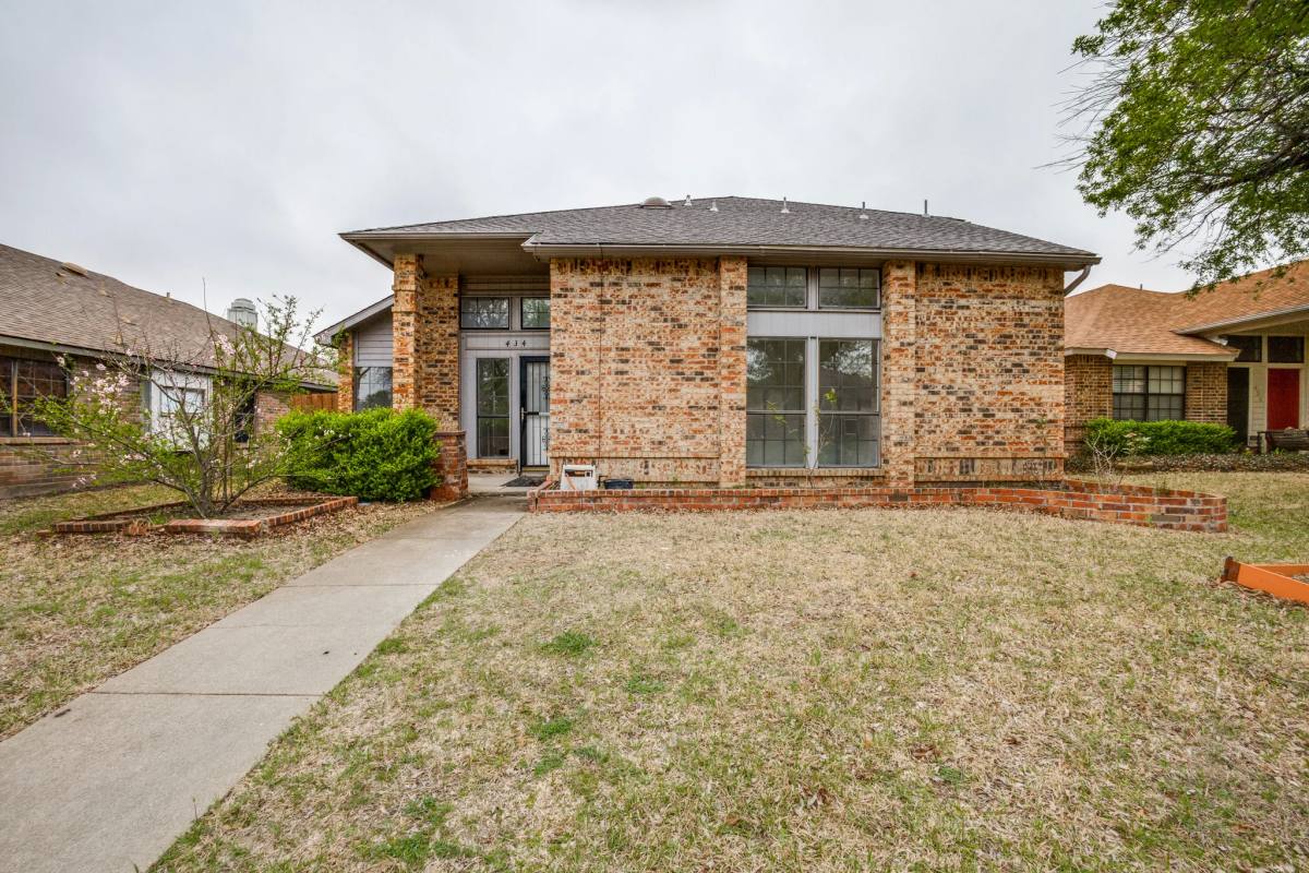 House for rent at 434 Wellington Dr, Mesquite, TX 75149