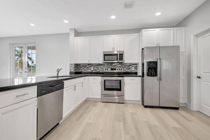Townhouse for rent at 1635 N Federal Highway, Delray Beach, FL 33483