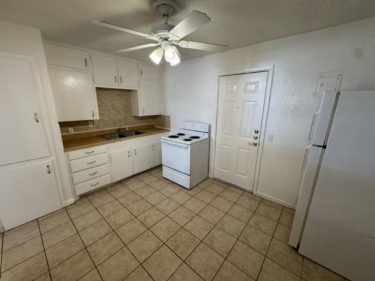 Townhouse for rent at 2208 35th St #B, Lubbock, TX 79412