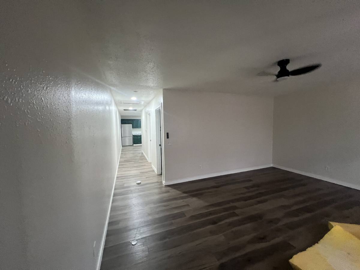 Townhouse for rent at 924 N Broadway Ave, Springfield, MO 65802