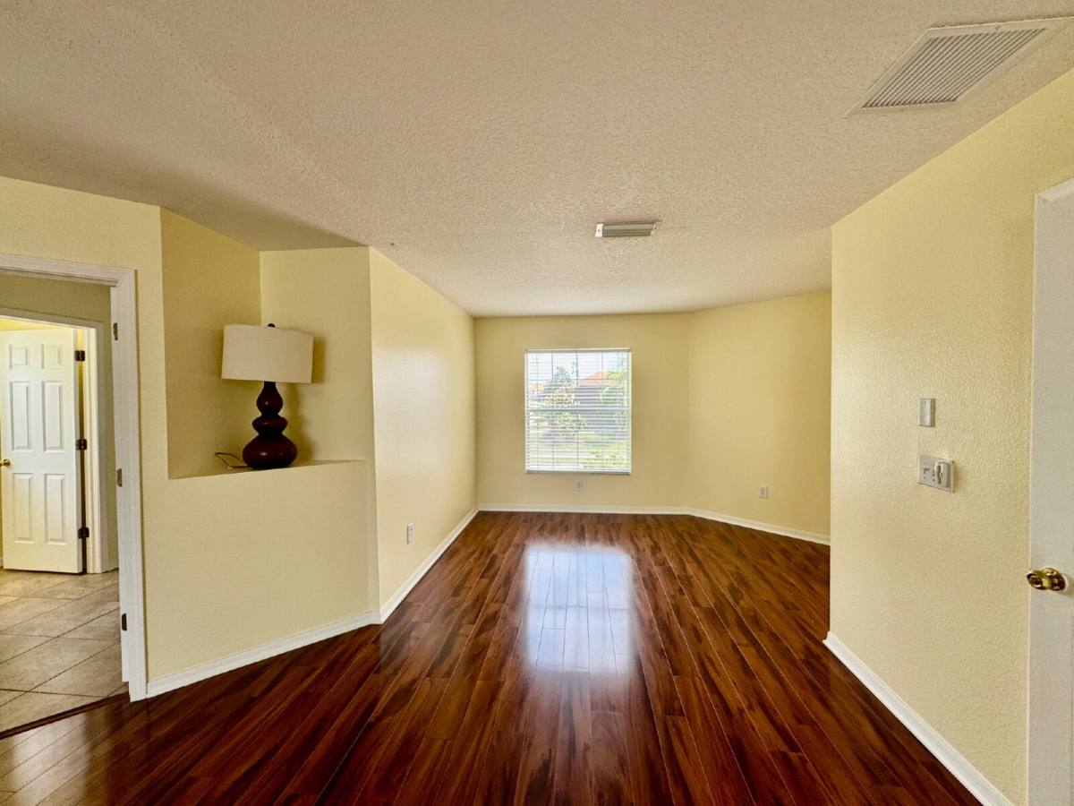 House for rent at 11106 Kempton Vista Dr, Riverview, FL 33579