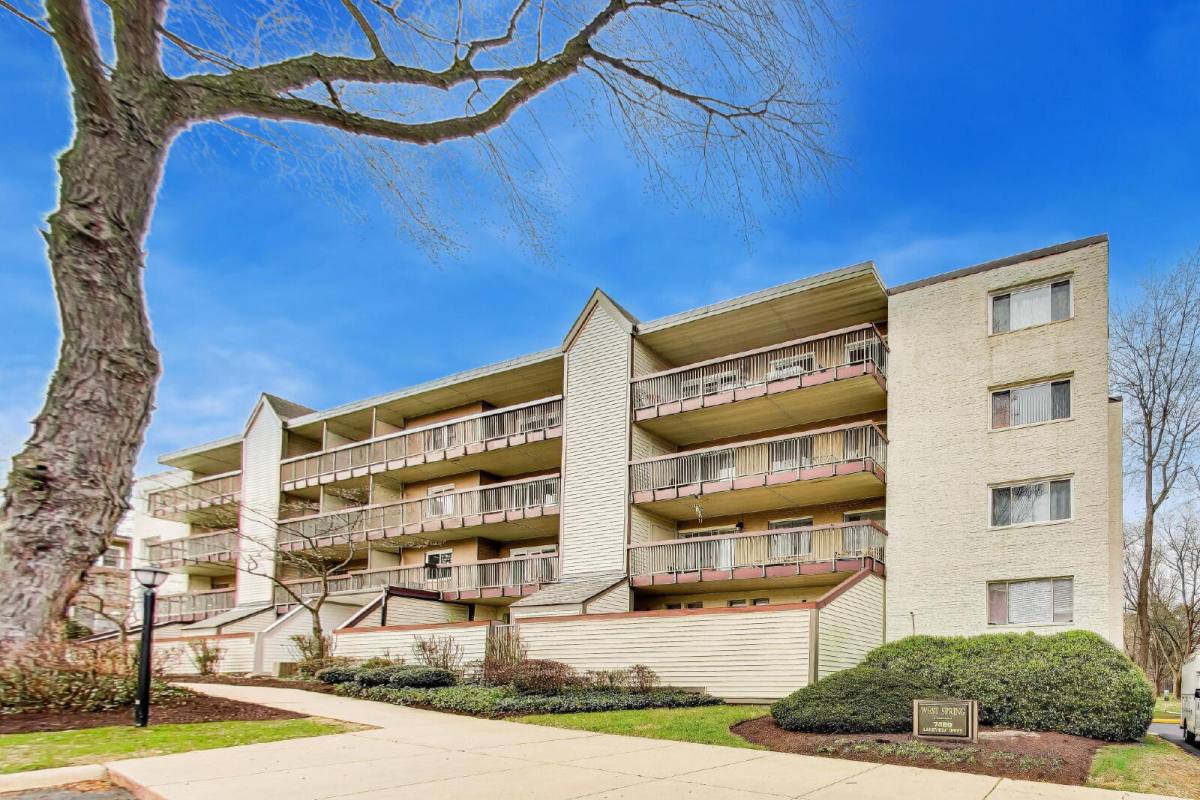Condo for rent at 7420 Lakeview Dr #W205, Bethesda, MD 20817