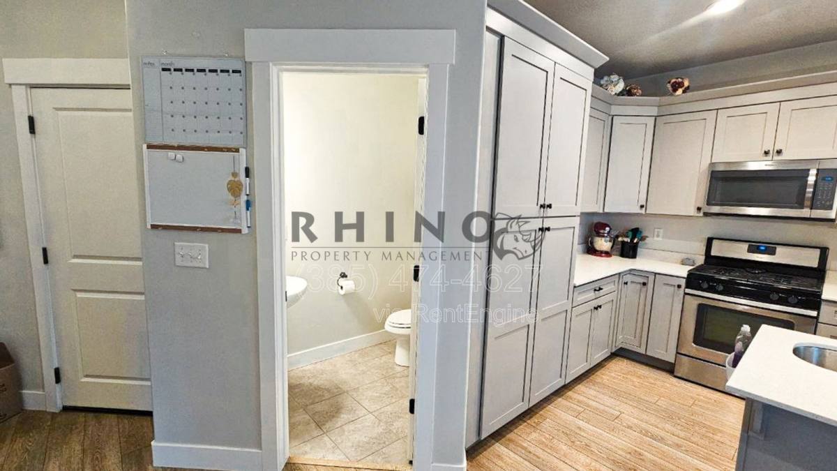 Townhouse for rent at 213 Whitewater Dr, Vineyard, UT 84059