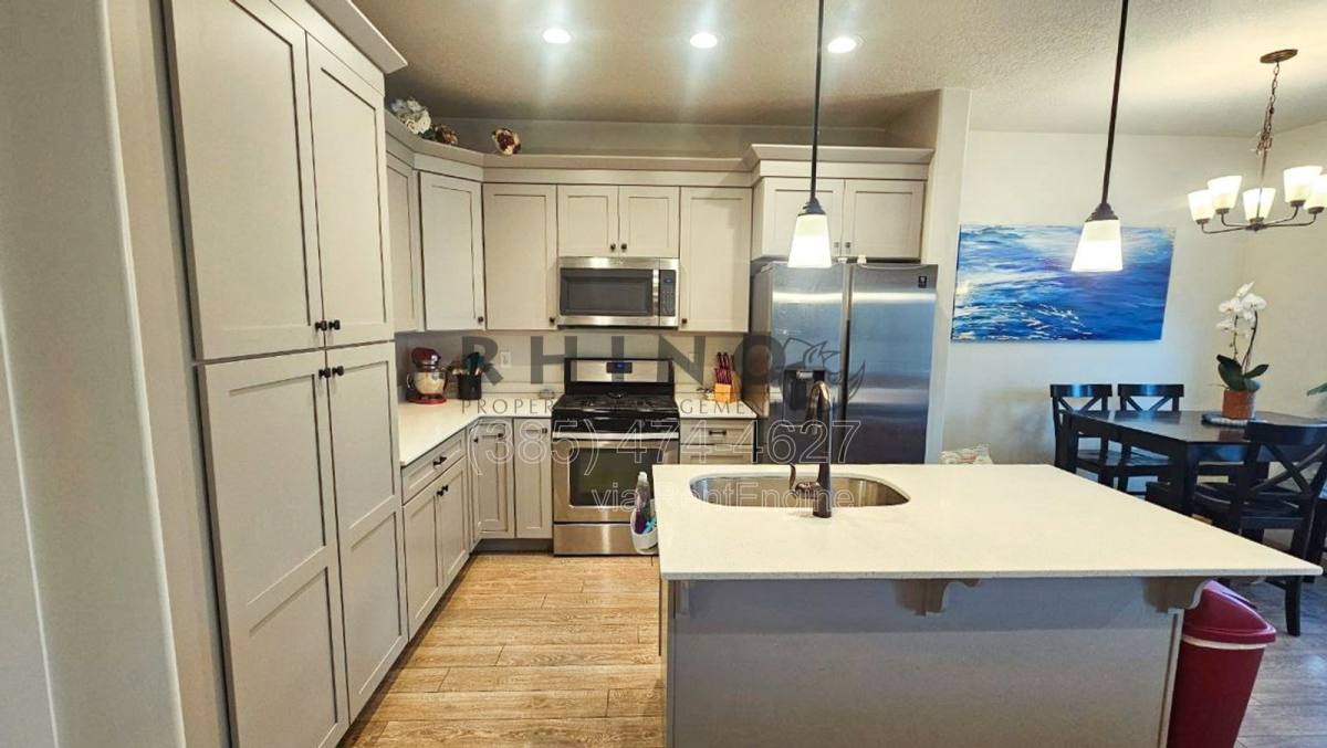 Townhouse for rent at 213 Whitewater Dr, Vineyard, UT 84059