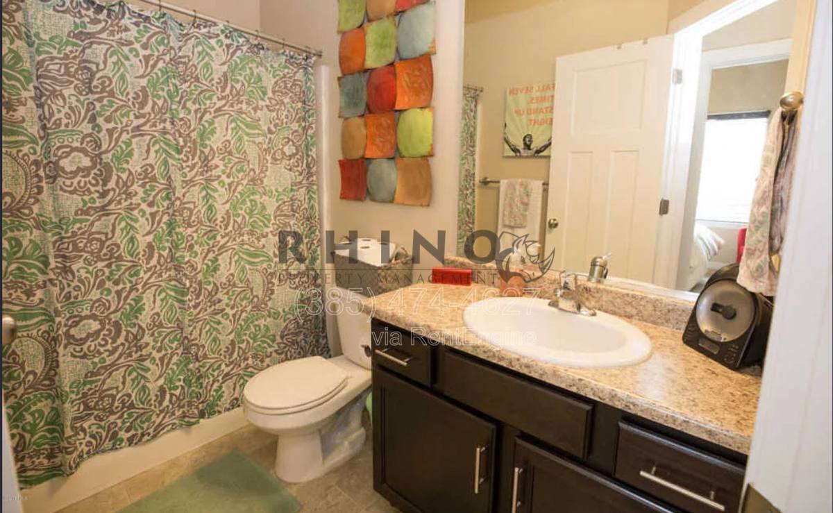 Townhouse for rent at 3673 Lilac Heights Dr, South Jordan, UT 84095