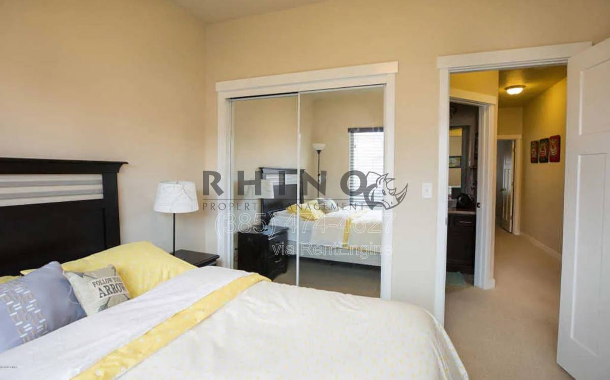 Townhouse for rent at 3673 Lilac Heights Dr, South Jordan, UT 84095