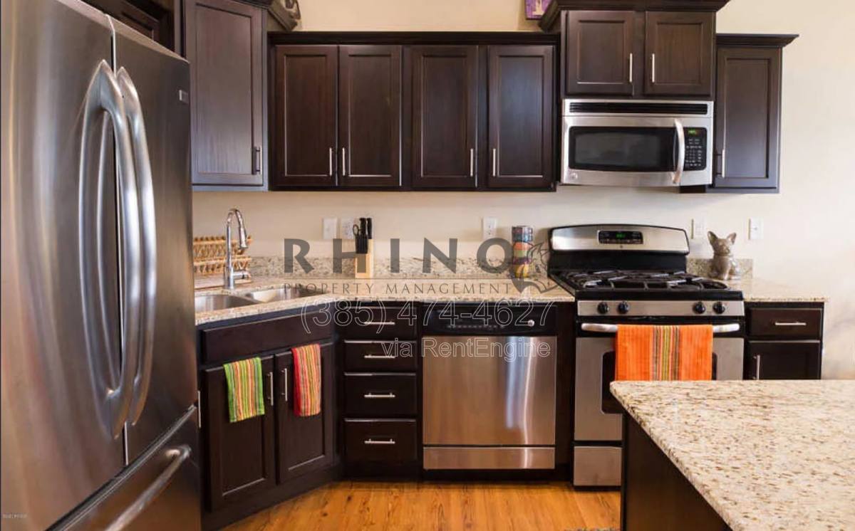 Townhouse for rent at 3673 Lilac Heights Dr, South Jordan, UT 84095