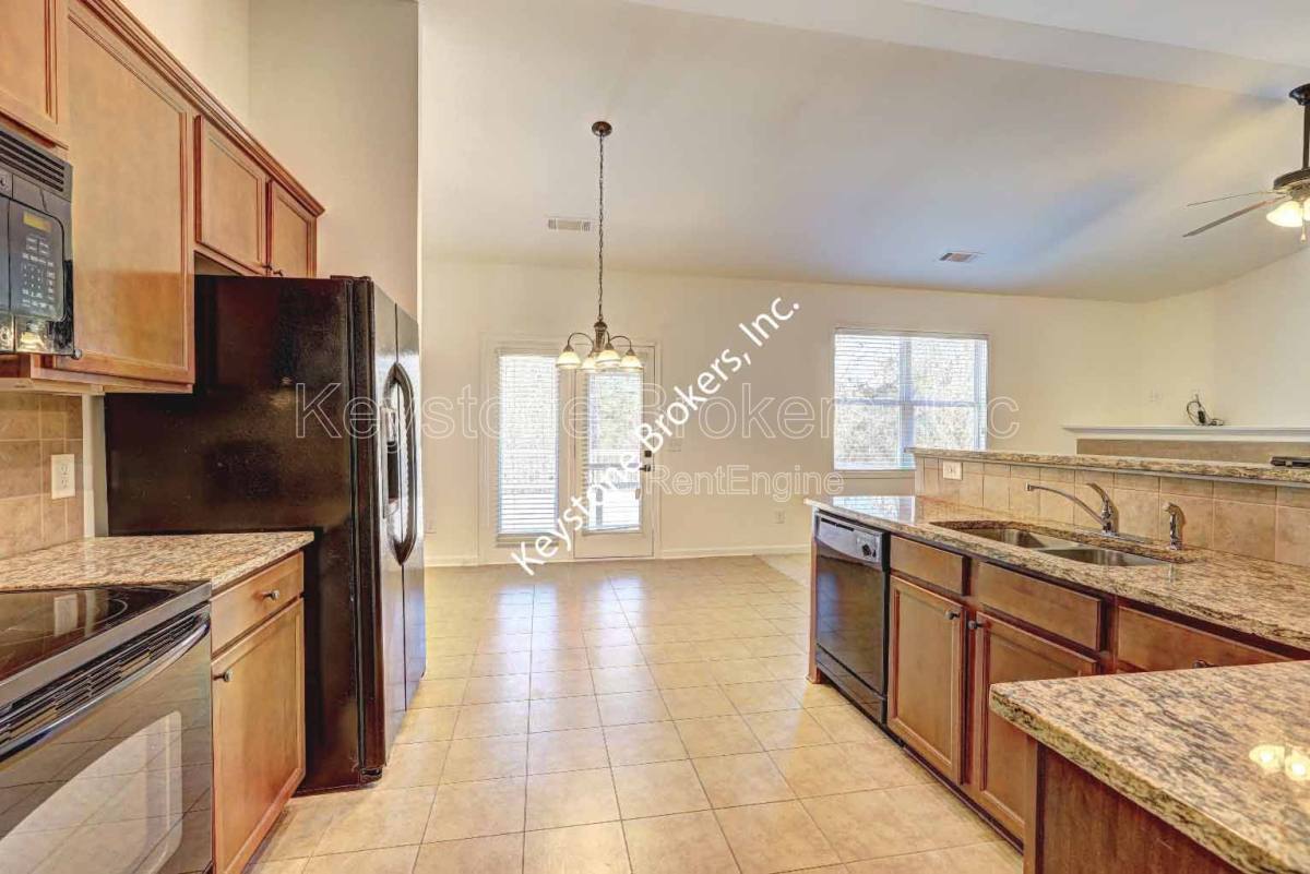 House for rent at 110 Sea Oaks Court, Byron, GA 31008